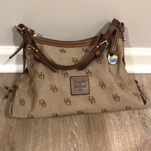 Dooney & Bourke vintage woman’s handbag canvas